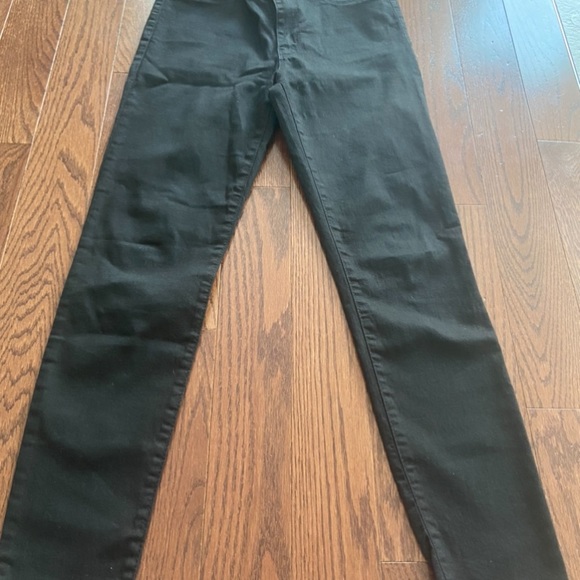 Pants - Black pants 🌸🌸W 28 l 32🌸🌸 I only wore it once 🌸